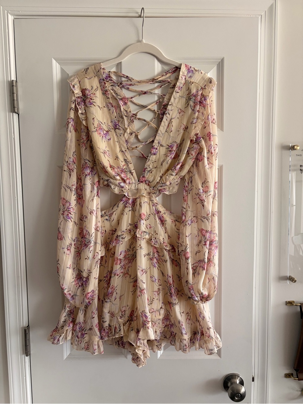 Floral Ruffle Long-Sleeve Romper - Picture 5 of 10